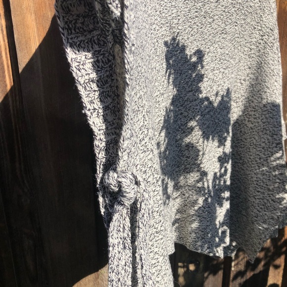 Lucky Brand turtleneck sweater poncho - size S - Picture 7 of 11